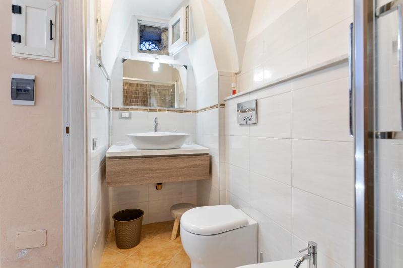 GuestHost - Cerami Studio Flat - image 10