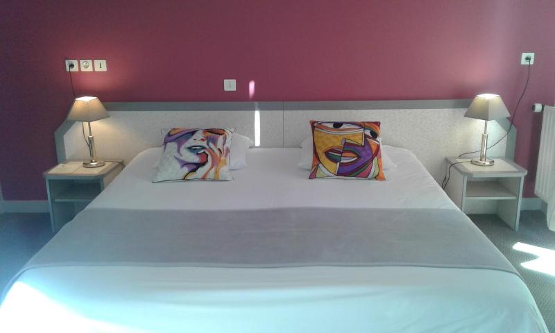 Double Room with Garden View image 1