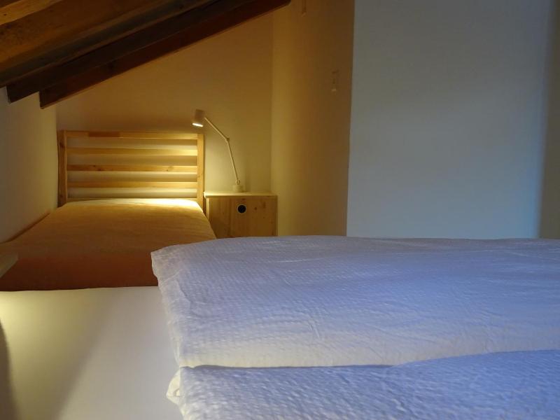 Large Double Room image 3