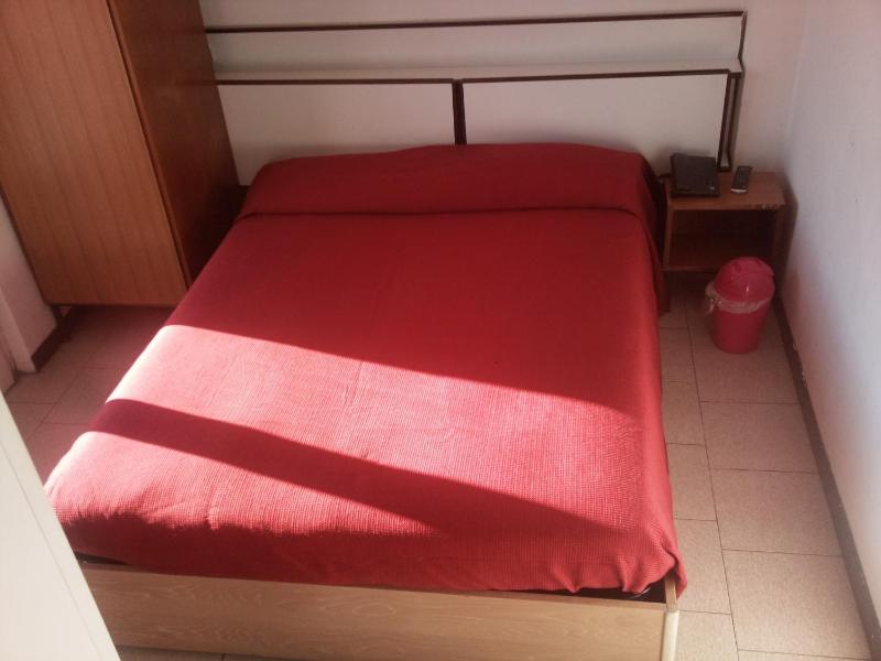 Double Room with Private External Bathroom image 1