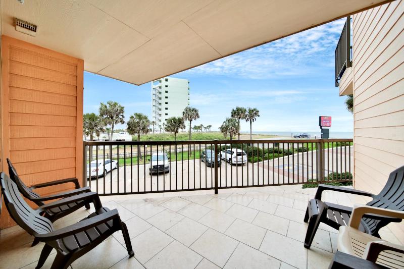 Apartment with Sea View image 2