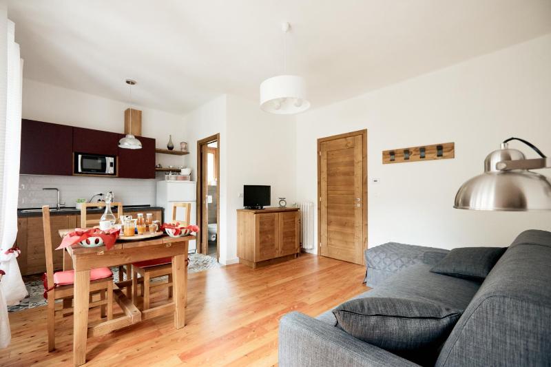 Studio Apartment image 2