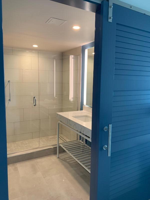 Ocean View King  image 4