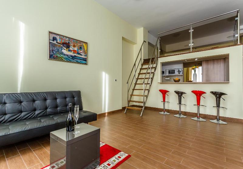Frajona Apartments - image 12