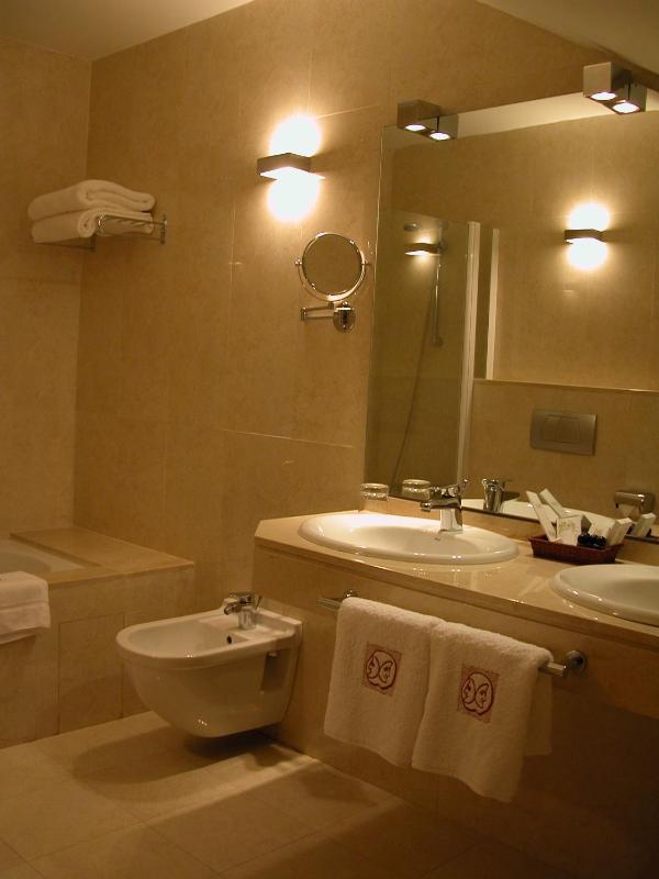 Triple Room image 4