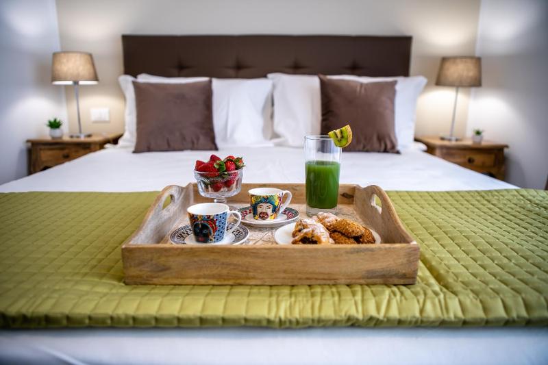 Porta Aragonese Luxury Rooms - image 7