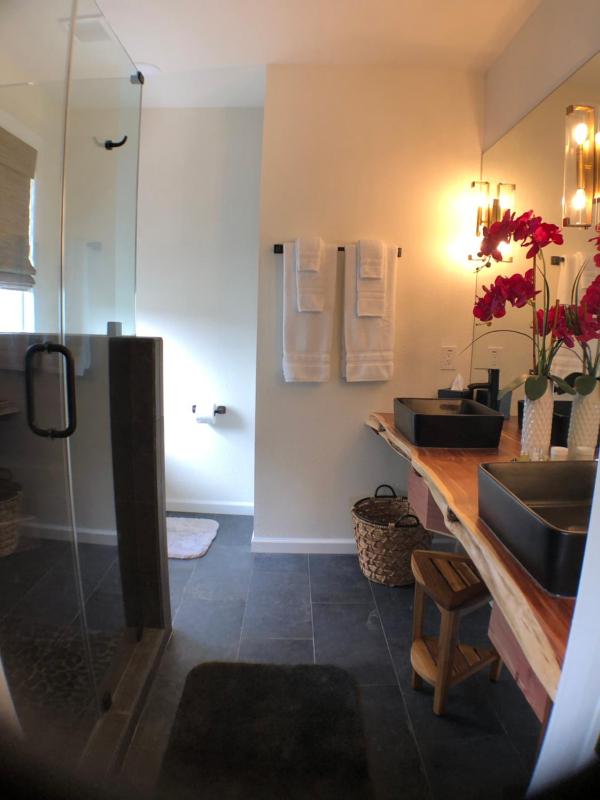 Avenue O Bed and Breakfast - image 12