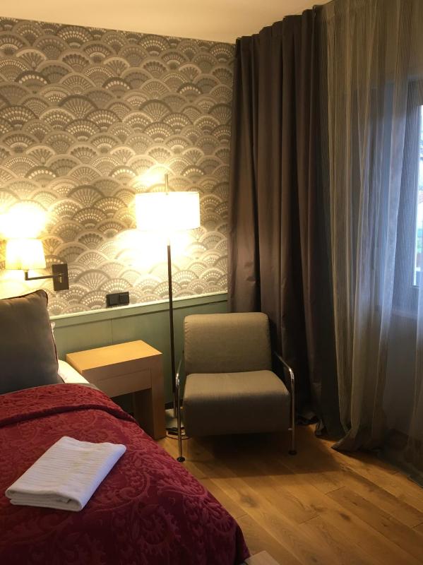 Single Room image 1