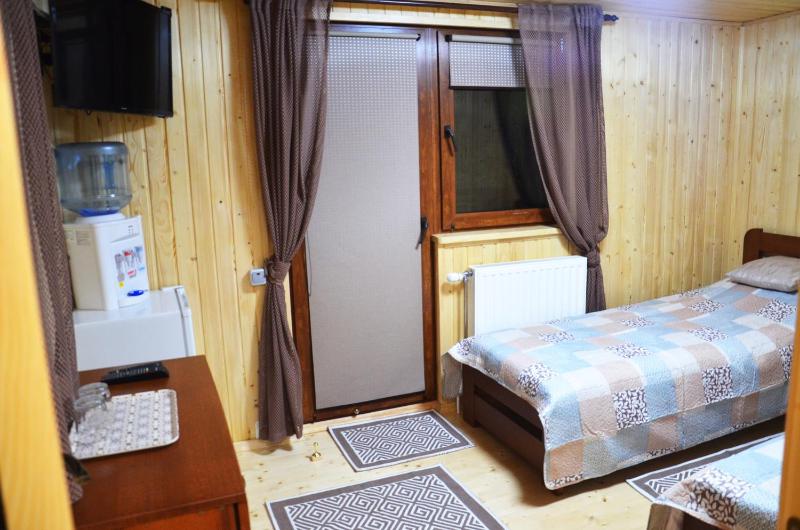 Twin Room with Terrace image 1