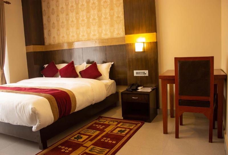 Hotel Silverline - image 11