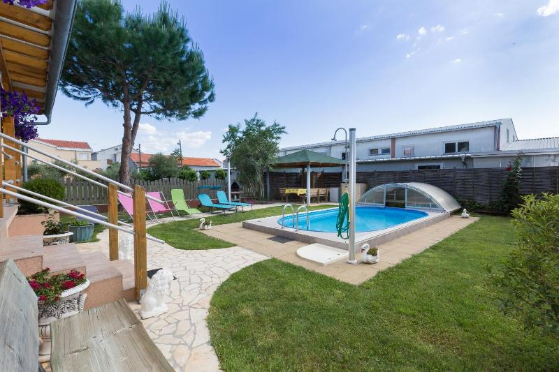 Apartment Twisting By The Private Pool - image 32