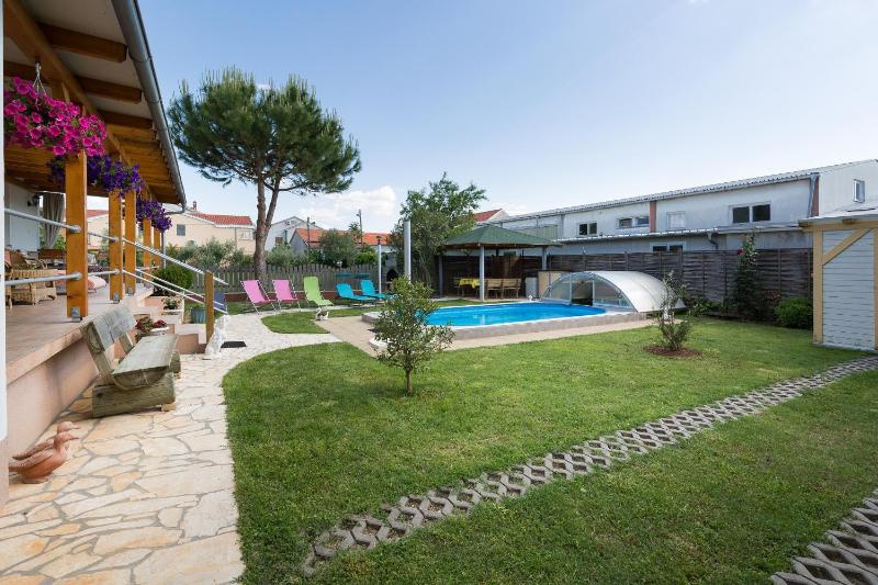 Apartment Twisting By The Private Pool - image 43