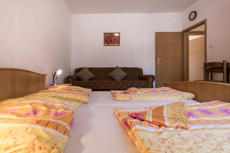 Apartment Twisting By The Private Pool - image 41