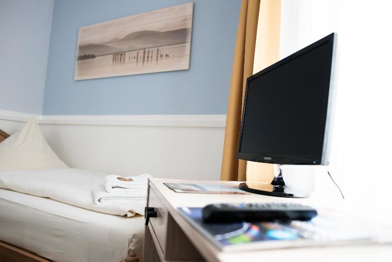 Single Room image 2