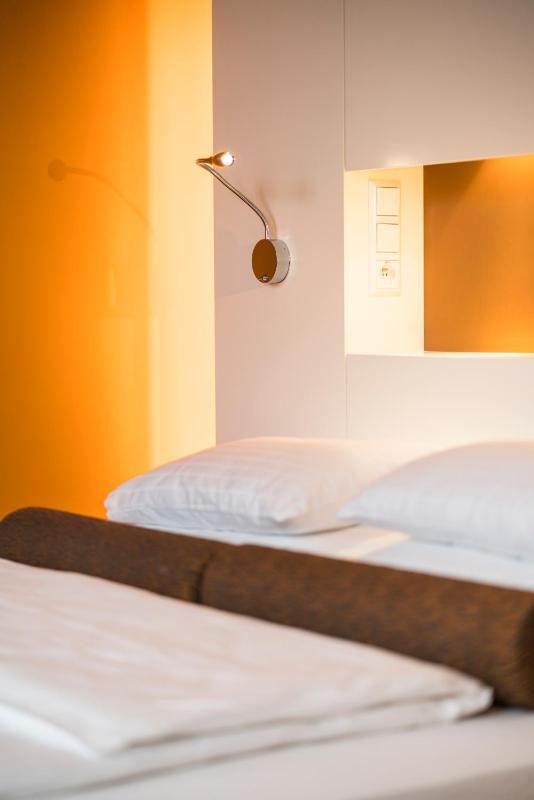 Comfort Double Room image 3