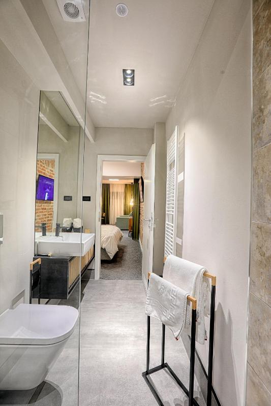 Apartment image 2