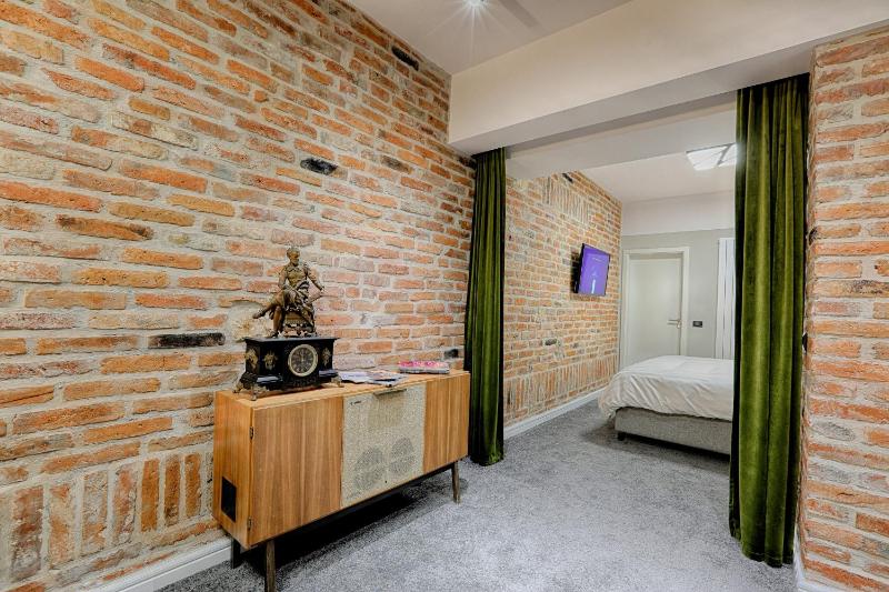 Apartment image 4