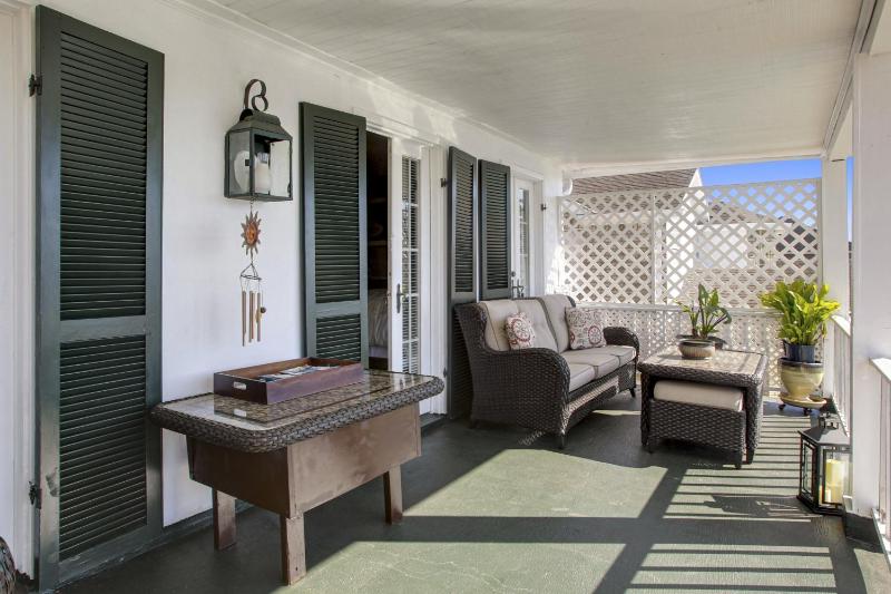 Three-Bedroom Townhouse image 3