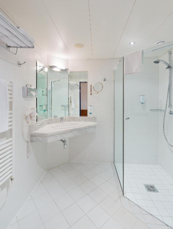 Junior Suite image 2