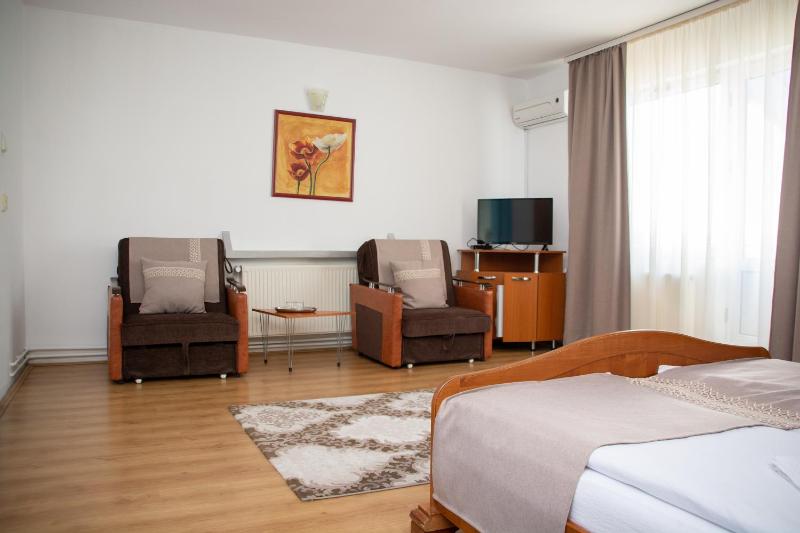 Double Room with Terrace image 2