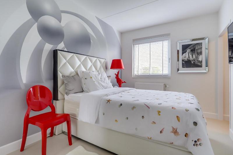 Deluxe Single Room image 2