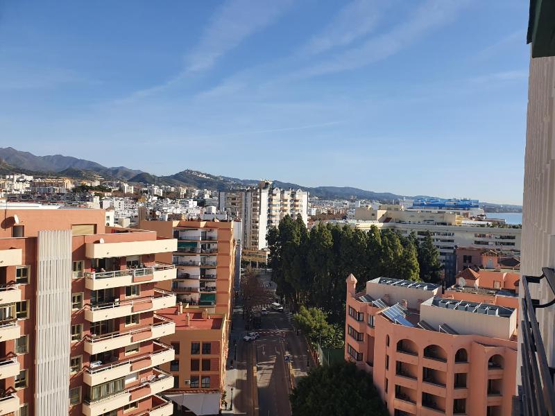One-Bedroom Apartment with Side Sea View image 3