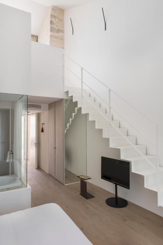 Duplex Suite with Terrasse - Number Seven image 3