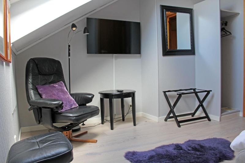 Budget Single Room image 1