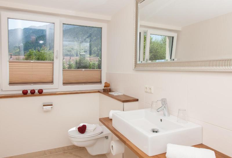 Double Room image 4