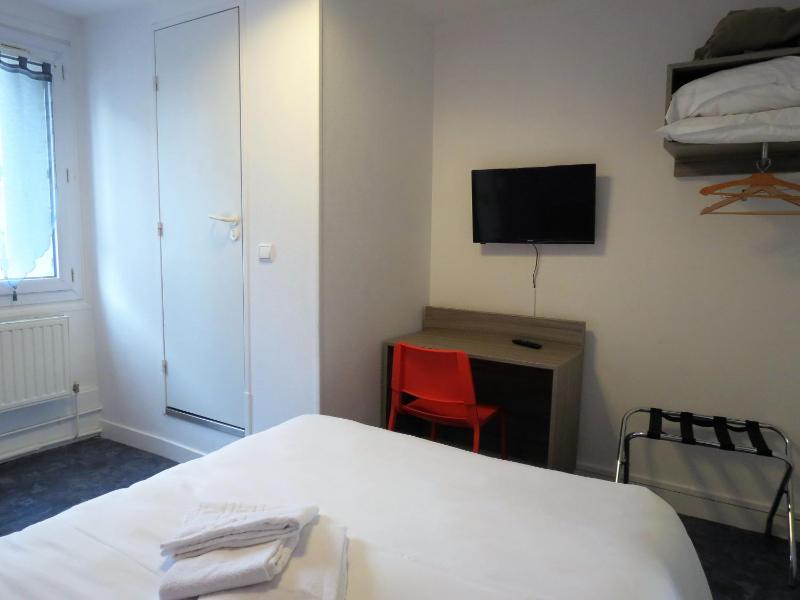 Double Room image 1