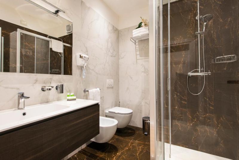 Hotel Regent - In pieno Centro - image 4