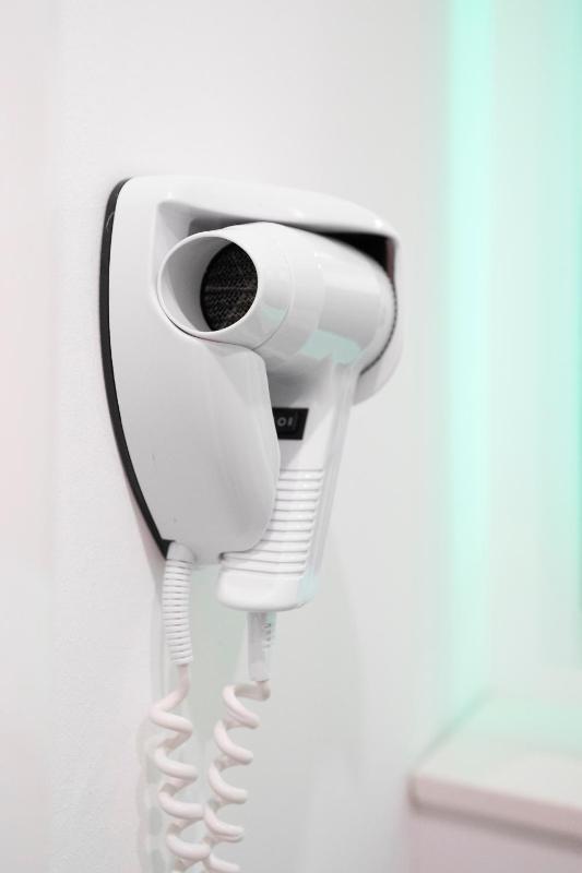 Standard Double Room image 4