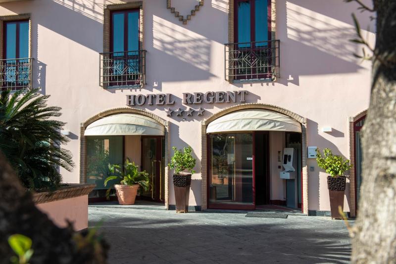Hotel Regent - In pieno Centro - image 1