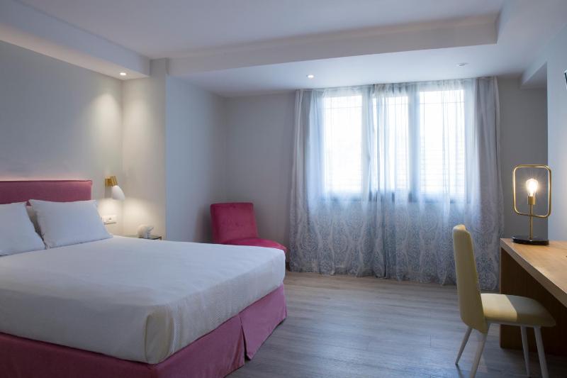 Alley Boutique Hotel and Spa - image 16