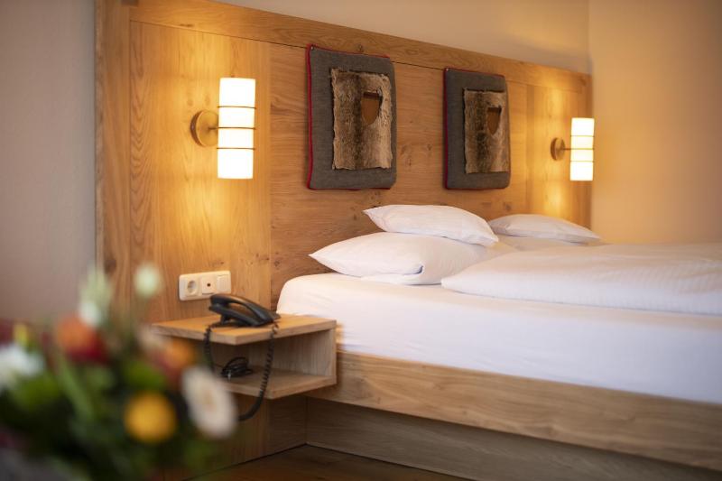 Komfort Doppelzimmer mit Balkon/Terrasse image 4