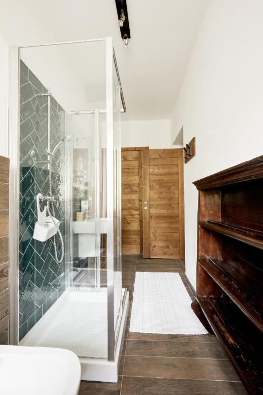 Deluxe Double or Twin Room with Mountain View image 4