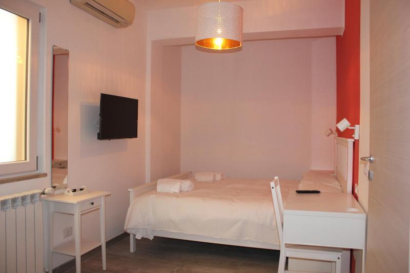 Double Room with Private Bathroom image 2