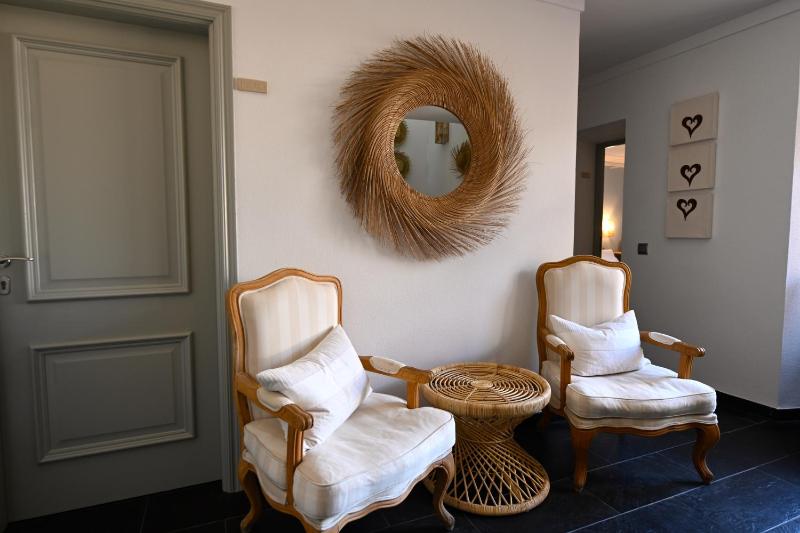 Double Room with Private Bathroom image 3