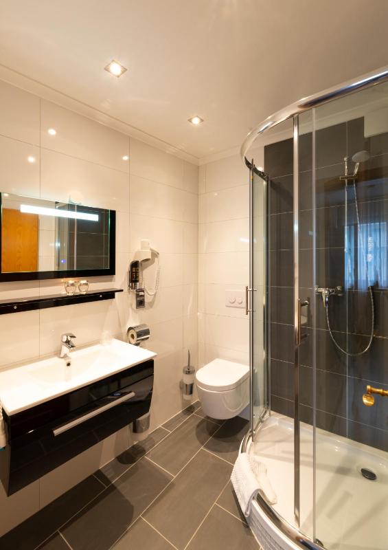 Double Room image 2