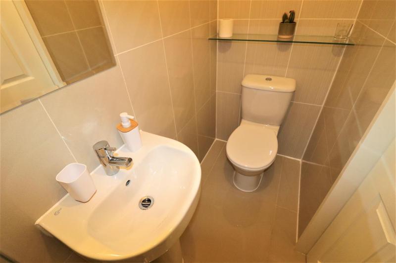 Double Room with Private Bathroom image 2
