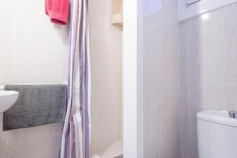 Apartamentos Tarradellas Sants Estació - image 2