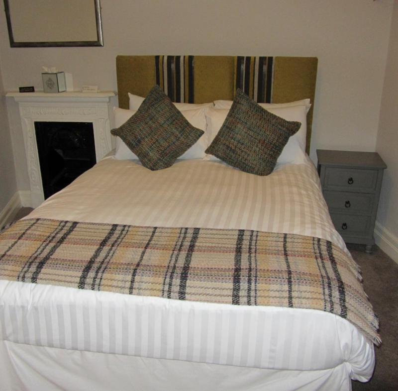 Standard Double Room with Shower image 2