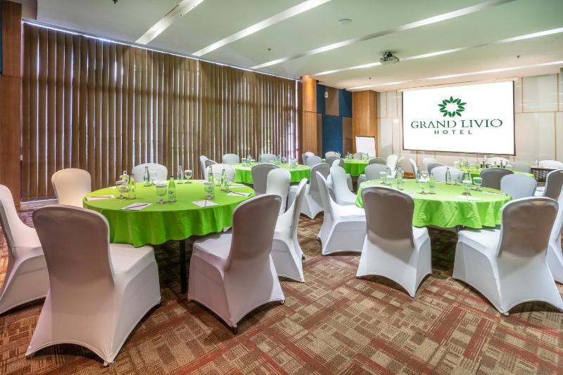 Grand Livio Kuta Hotel - image 44