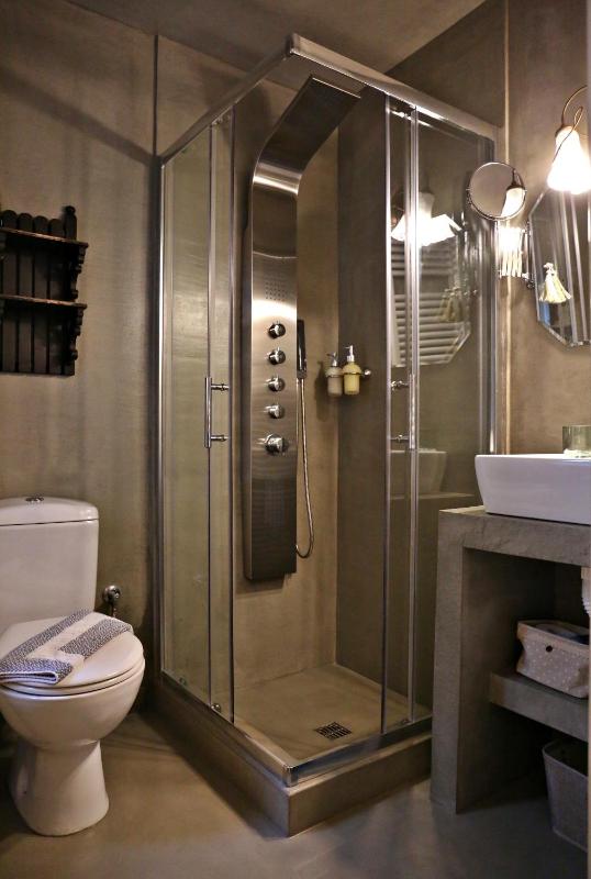 Double Room image 2