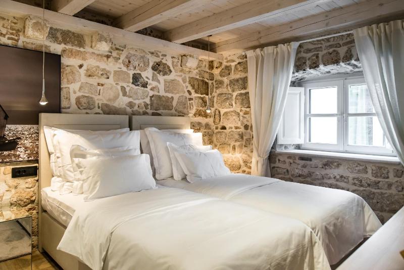 Superior Double/Twin Room image 2