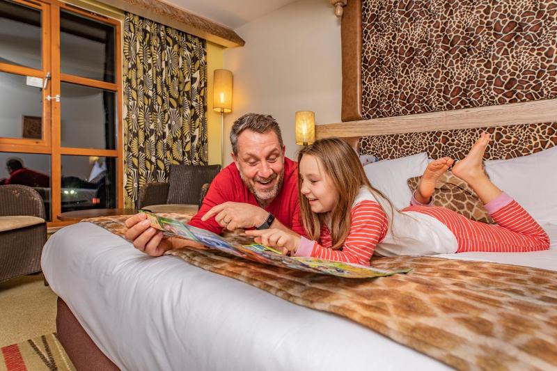 Safari African Adventure Family room image 2