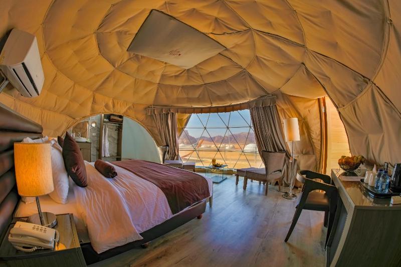 Junior Suite Pod King image 1