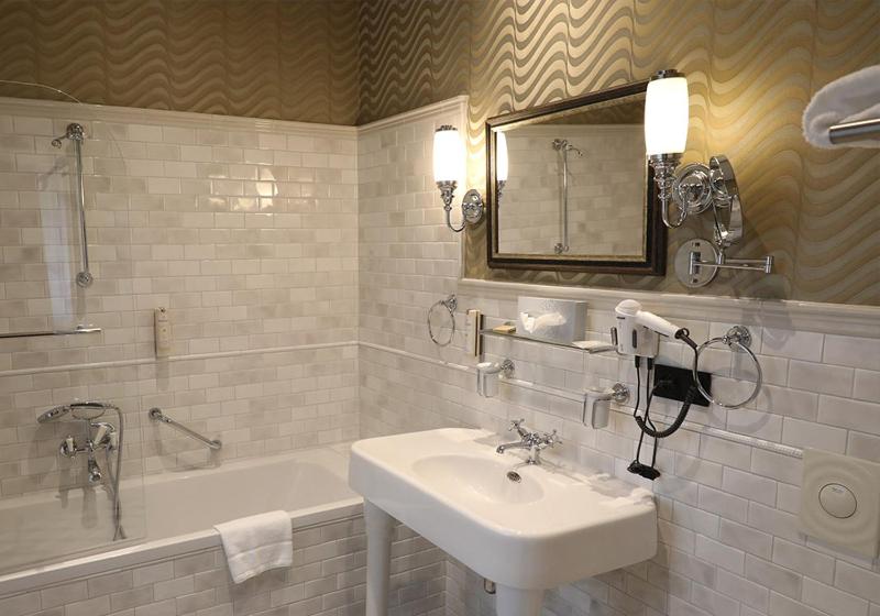 Premium Single Room image 1