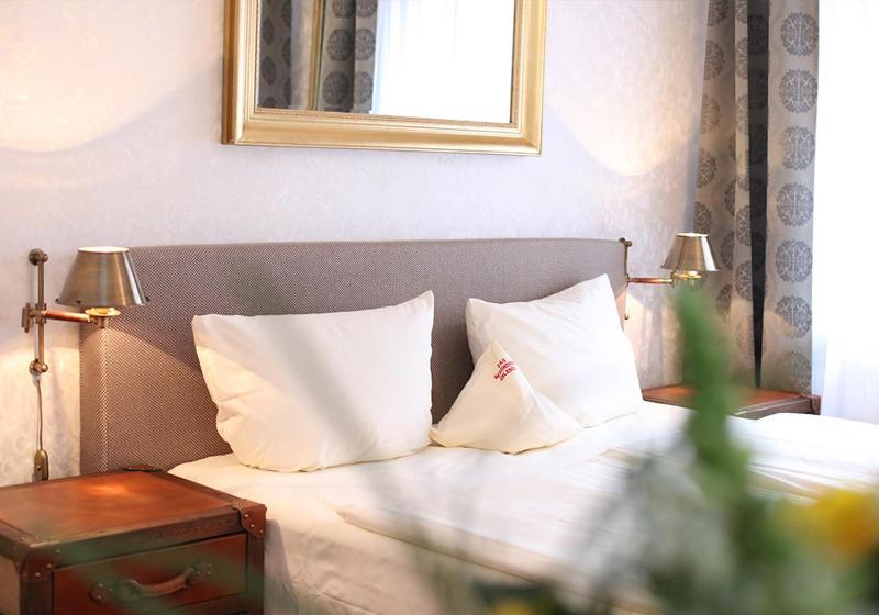 Premium Double Room image 2