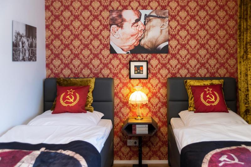 Deluxe Double or Twin Room image 3